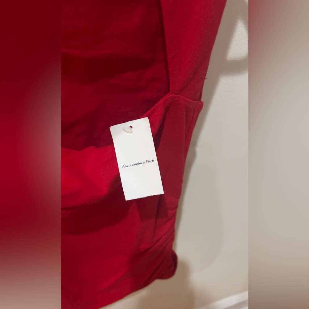 Abercrombie Ruched Red Tank - Picture 2 of 2